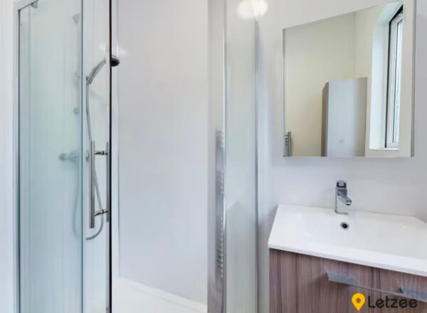 27 Ernald Place, Uplands, Swansea, SA2 0HN