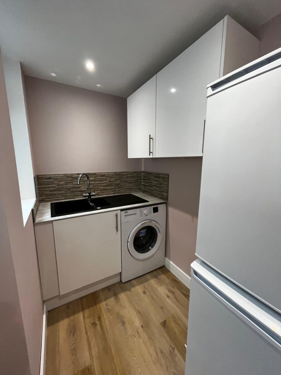 2 BED - 160 King Edward Road, Brynmill, Swansea, SA1 4LW