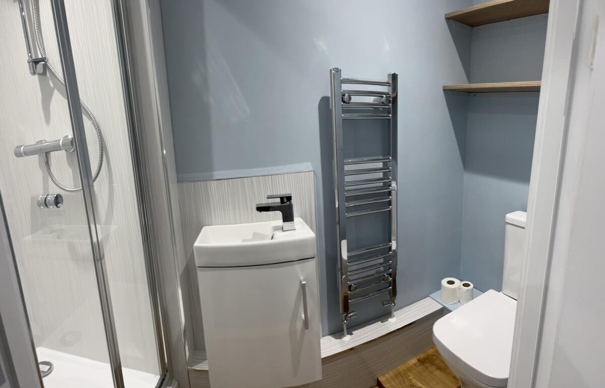 2 BED - 160 King Edward Road, Brynmill, Swansea, SA1 4LW
