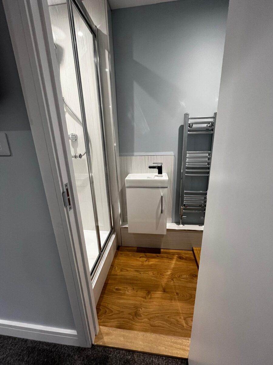 2 BED - 160 King Edward Road, Brynmill, Swansea, SA1 4LW