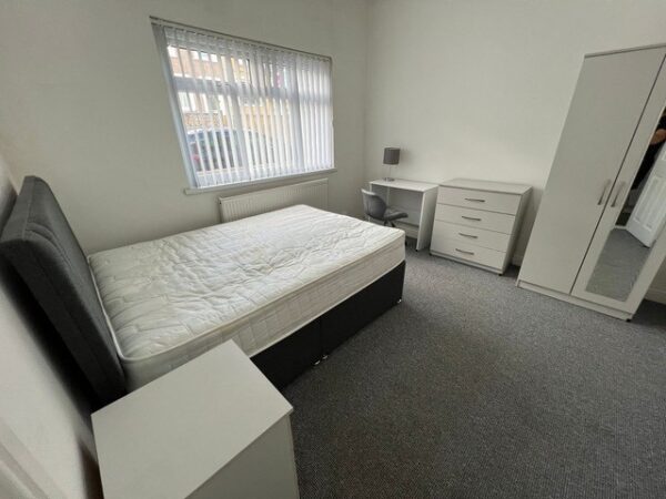 44 Baglan Street, Port Tennant, Swansea, SA1 8JZ