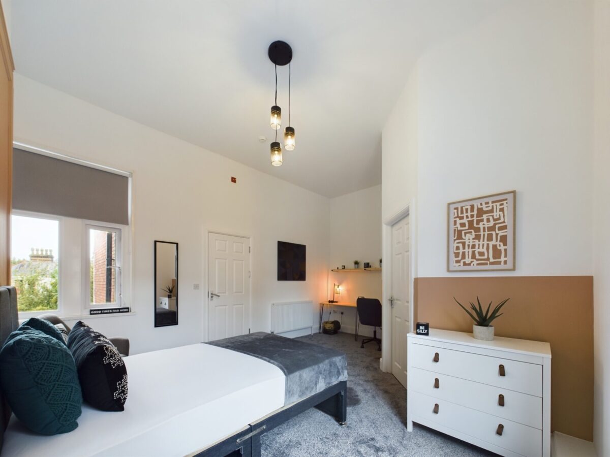 6 Uplands Crescent, Uplands, Swansea, SA2 0BP