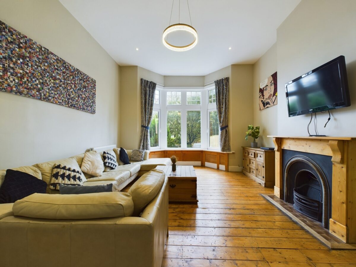 6 Uplands Crescent, Uplands, Swansea, SA2 0BP