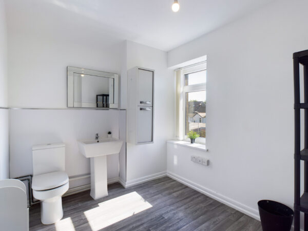 62 King Edwards Road, Brynmill, Swansea, SA1 4LX