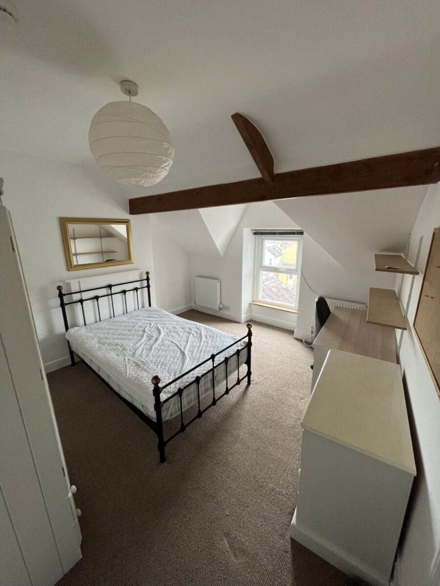 14 Brynymor Crescent, Brynmill, Swansea, SA1 4QT
