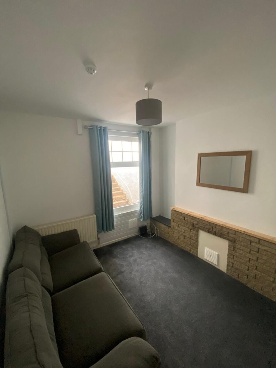 4 BED - 12 Brynmill Terrace, Brynmill, Swansea, SA2 0BA
