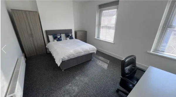140 Rhyddings Terrace, Brynmill, Swansea, SA2 0DR