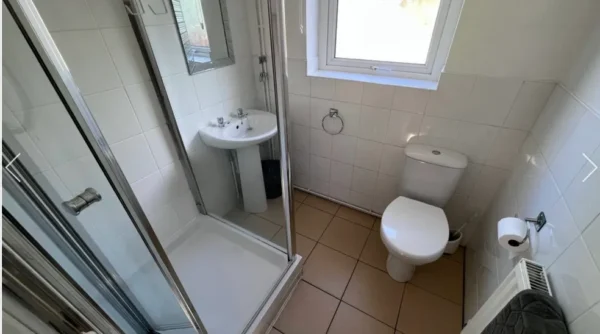140 Rhyddings Terrace, Brynmill, Swansea, SA2 0DR