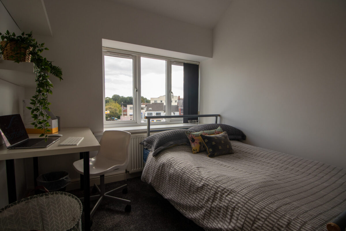 96 Eversley Road, Brynmill, Swansea, SA2 9DF