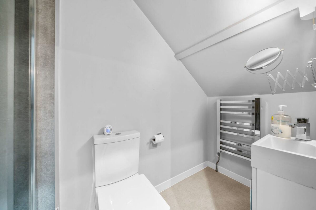 6/7 BED - 50 Mansel Street, Swansea, SA1 5TE