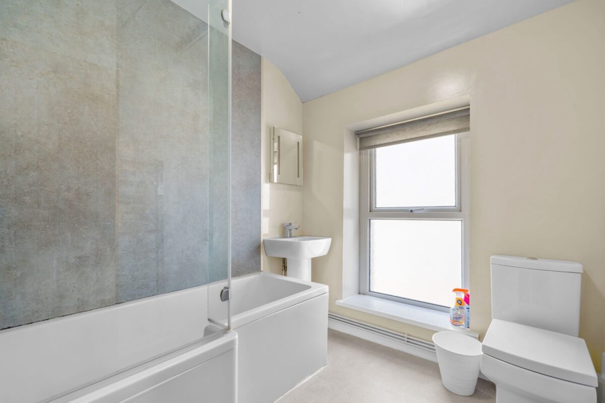 6/7 BED - 50 Mansel Street, Swansea, SA1 5TE