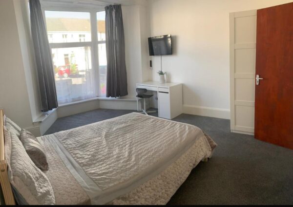 20 Brunswick Street, Brynmill, Swansea, SA1 4JP