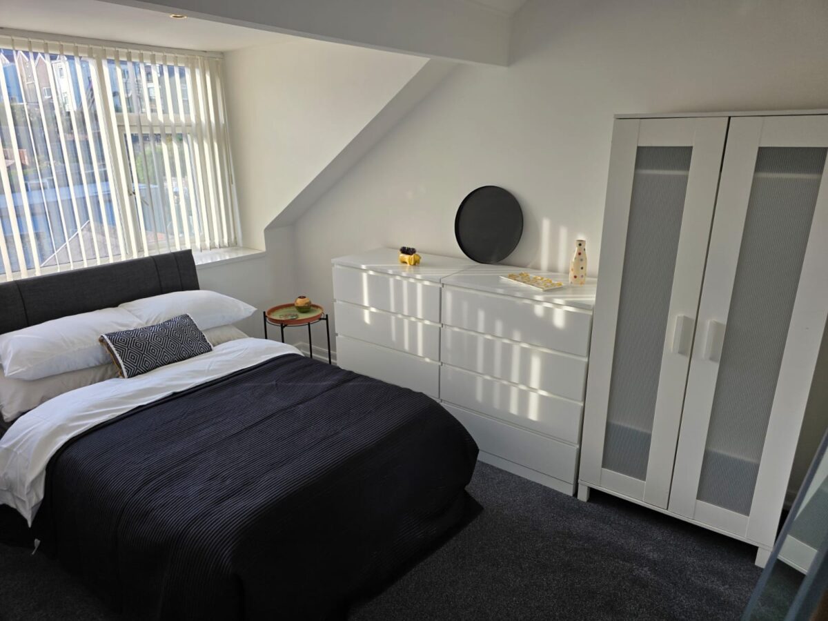 97 King Edwards Road, Brynmill, Swansea, SA1 4LU