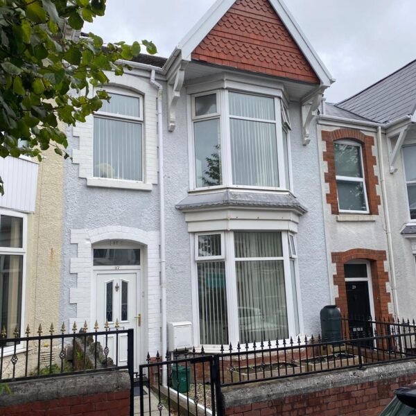 27 Ernald Place, Uplands, Swansea, SA2 0HN